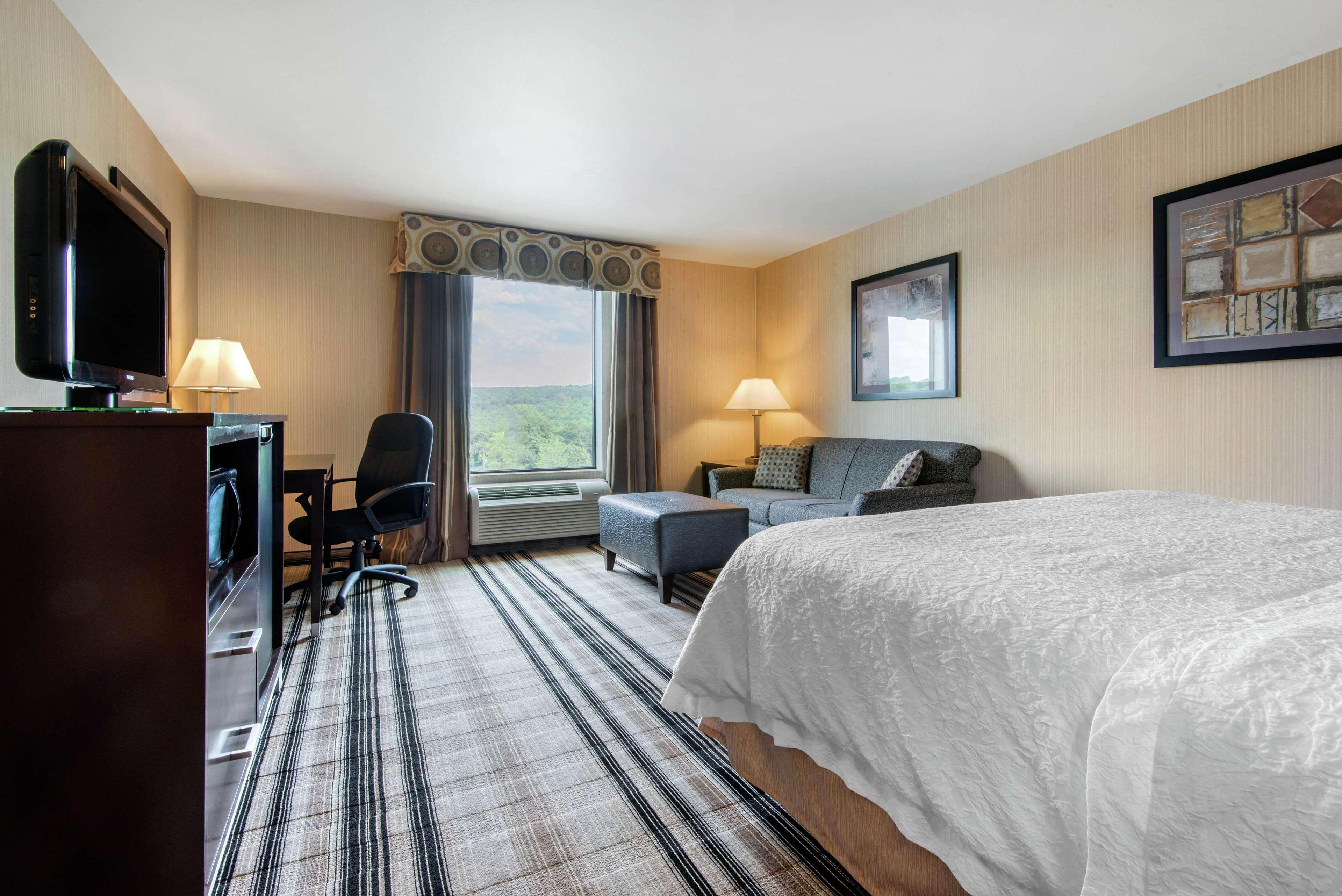 Hampton Inn Мийдвил Екстериор снимка