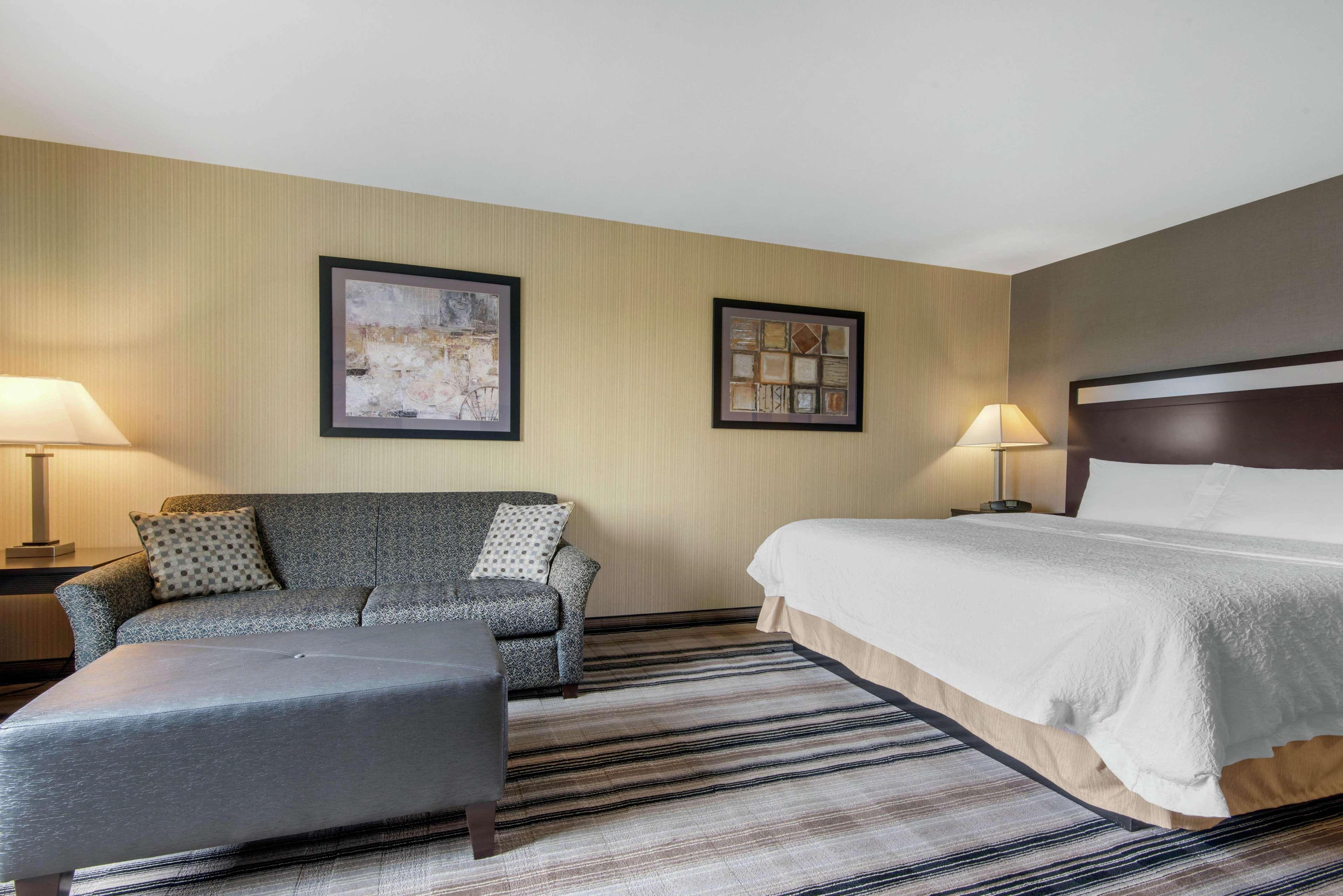 Hampton Inn Мийдвил Екстериор снимка