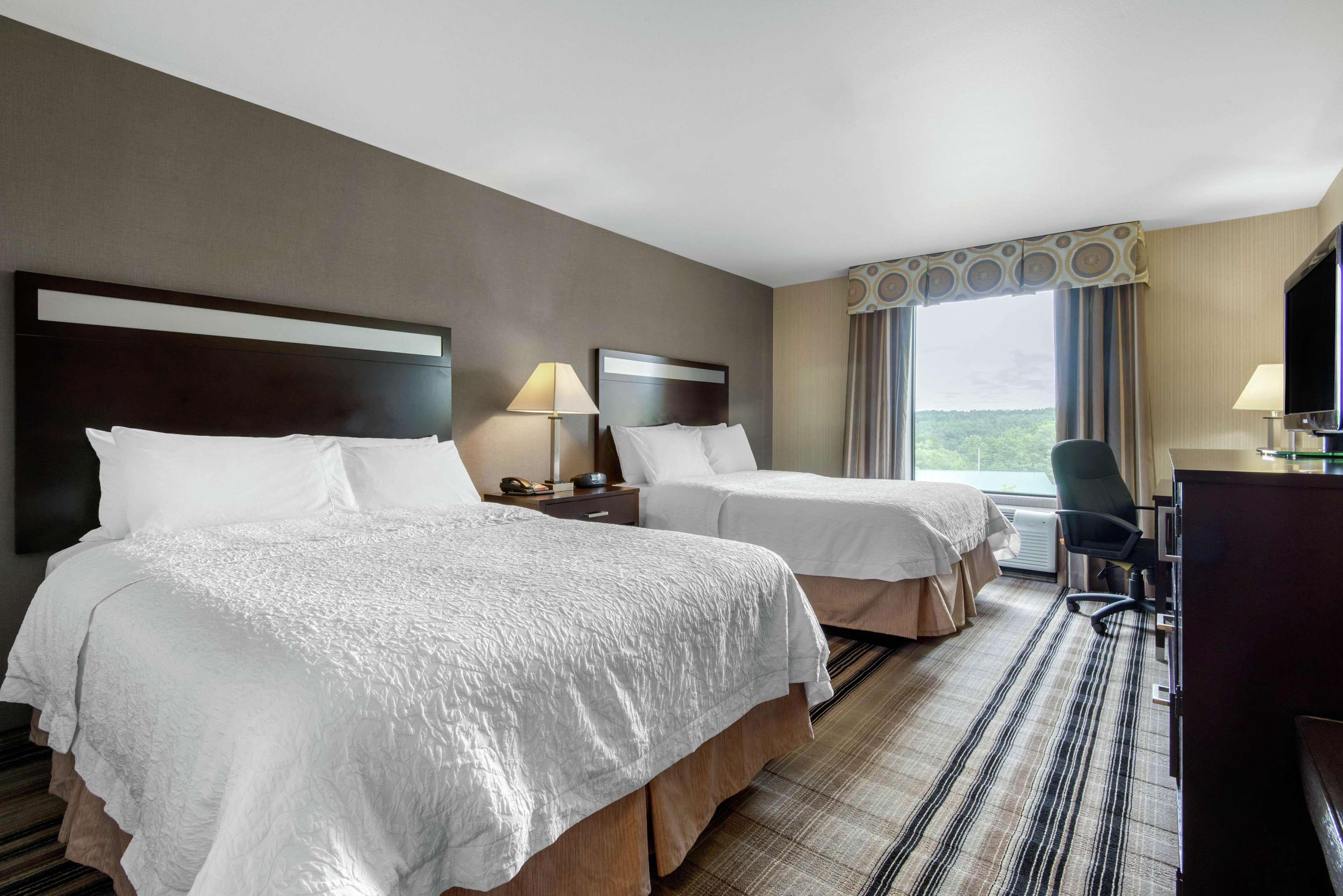 Hampton Inn Мийдвил Екстериор снимка