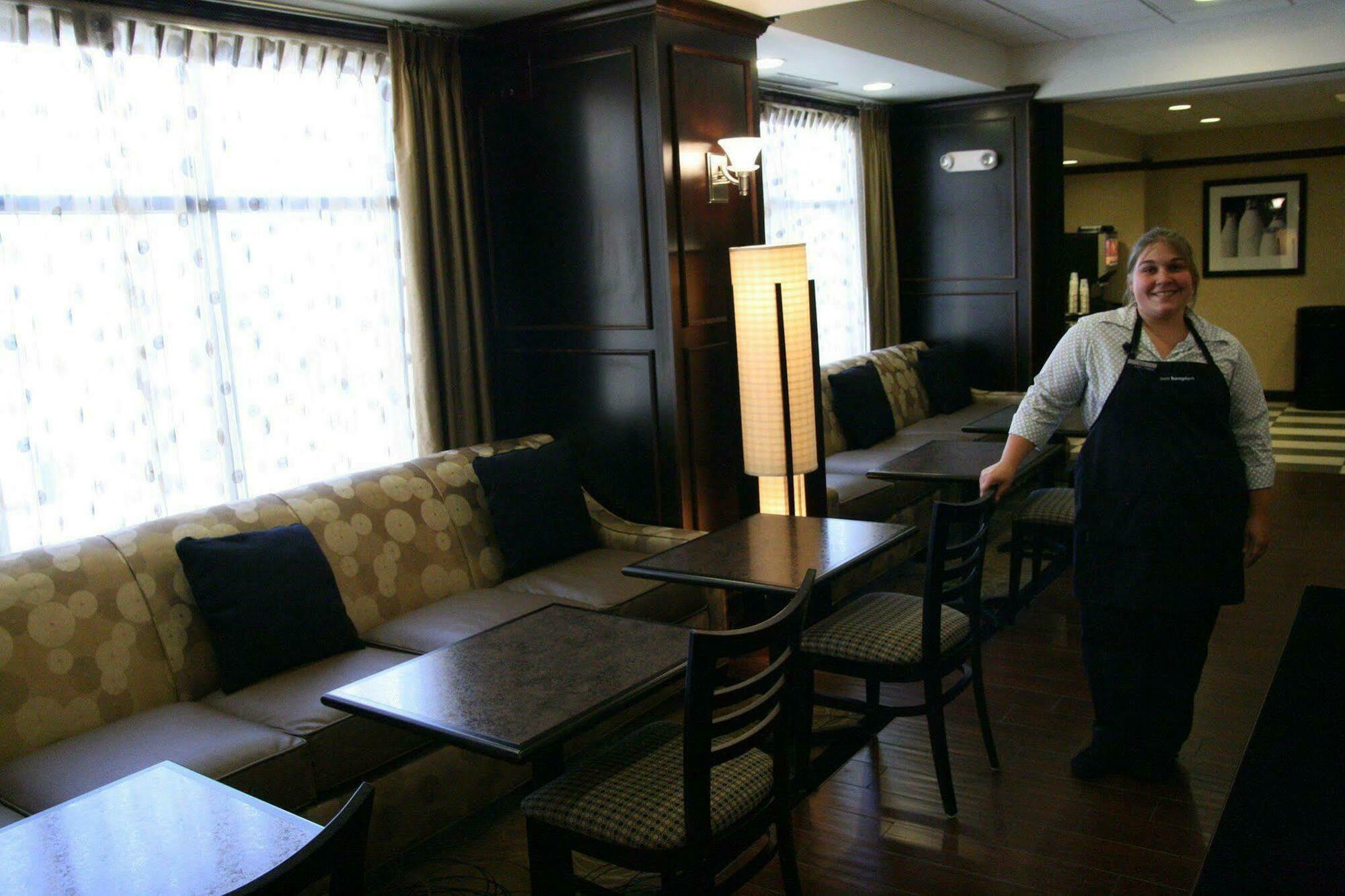 Hampton Inn Мийдвил Ресторант снимка